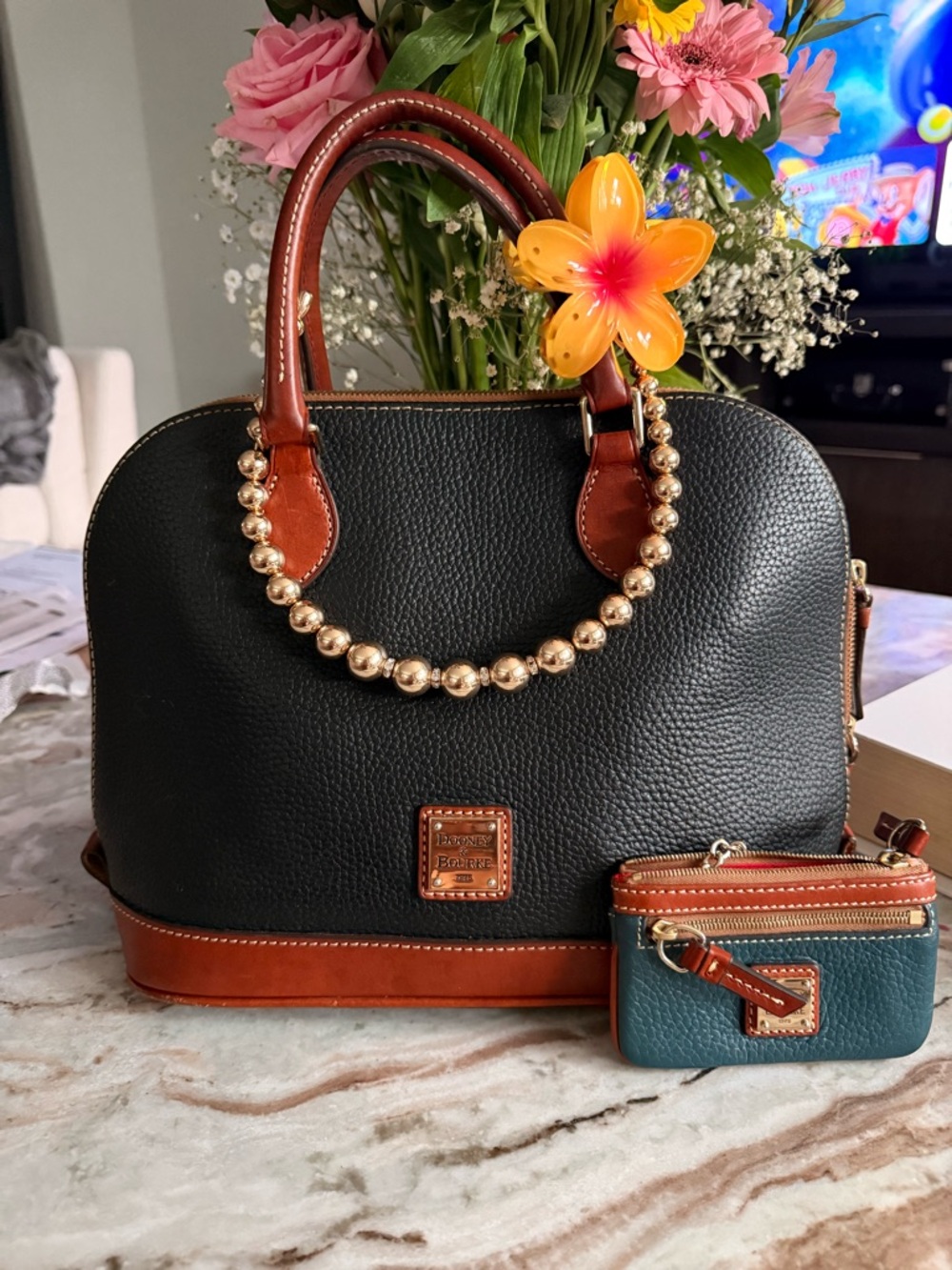 Dooney & Bourke Pebbled Leather Dome Satchel Black Brown Classic  Handbag - Picture 3 of 16